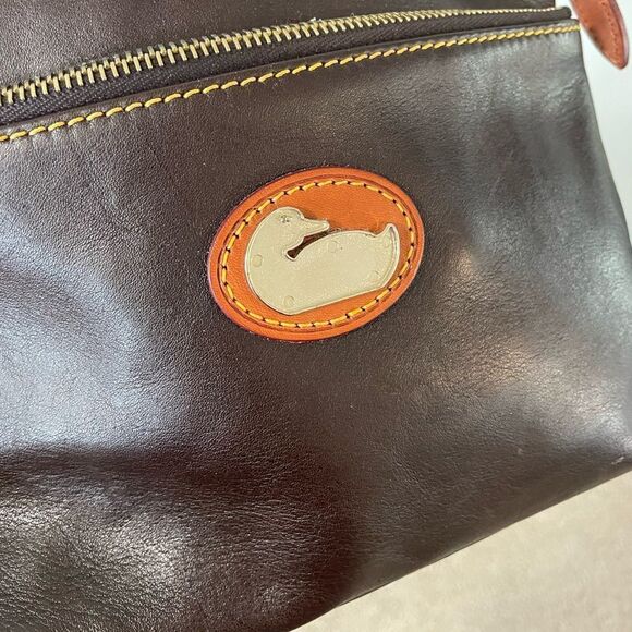 Dooney & Bourke Vintage Leather Crossbody Bag - Picture 4 of 8